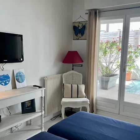120m2 Avec Deux Terrasses Ensoleillees A 아파트
