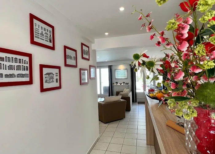 120m2 Avec Deux Terrasses Ensoleillees A Lejlighed